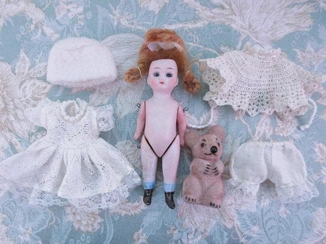 アンティーク　ジャーマン　ミニョネット ☆　ビスクドール