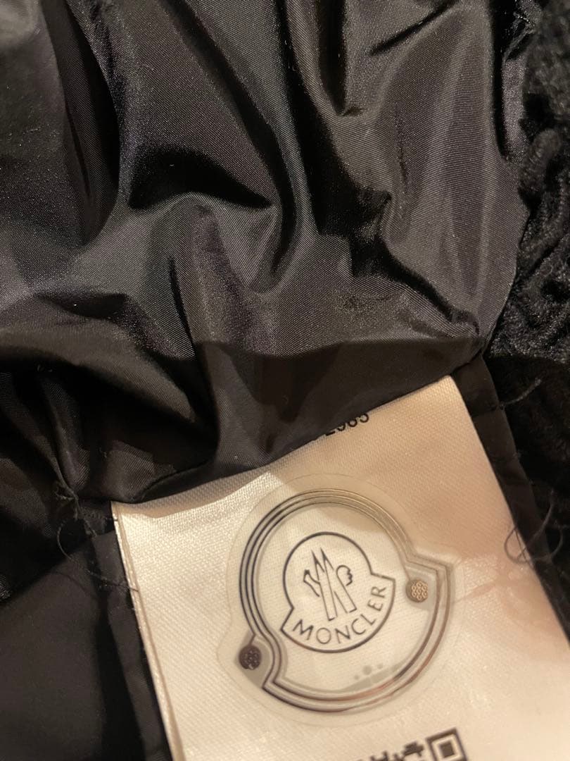 MONCLER モンクレール　ブラック ブルゾン　サイズ2 訳あり　美品