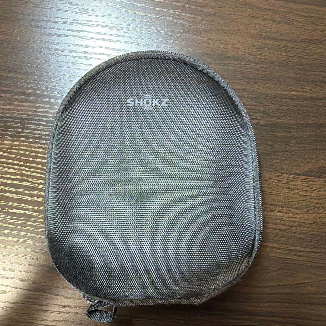 SHOKZ 骨伝導イヤホン 収納ケース、充電器付き