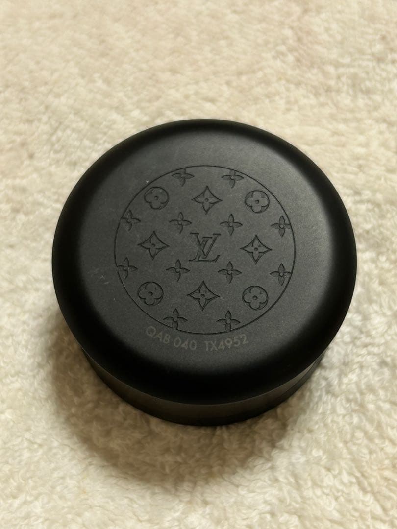 Louis Vuitton ワイヤレスイヤホン 充電ケース付き