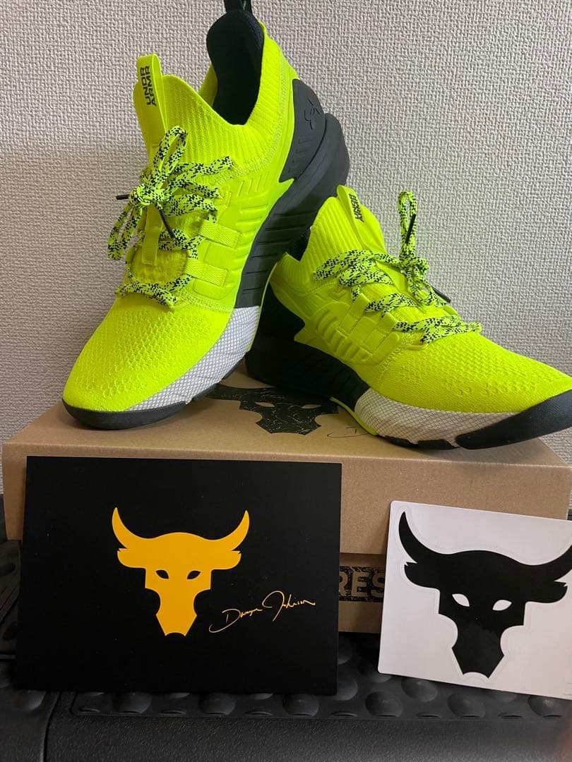 アンダーアーマー プロジェクトロックトレーニングシューズ