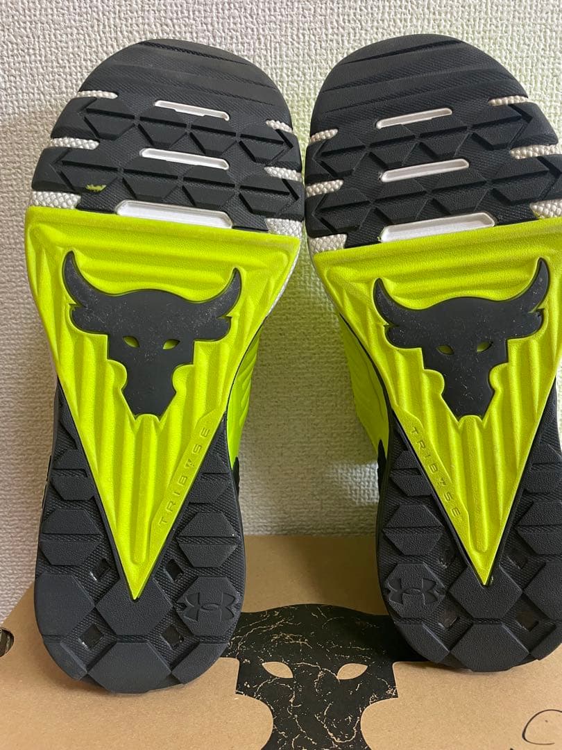 アンダーアーマー プロジェクトロックトレーニングシューズ