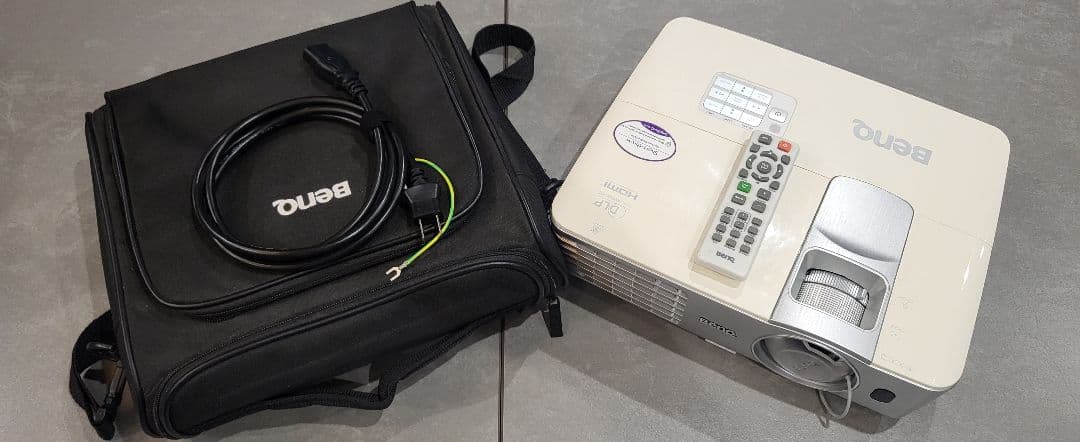 フルHDプロジェクター W1080ST BenQ ランプ287時間