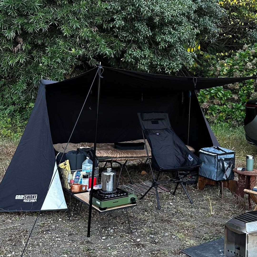 White Mountaineering × GRIP SWANY テント