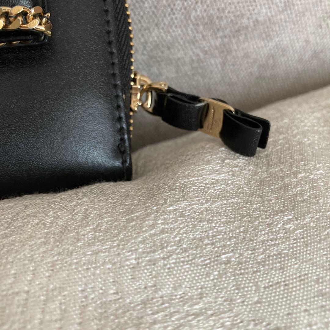 フェラガモ　ケース　カード入れ