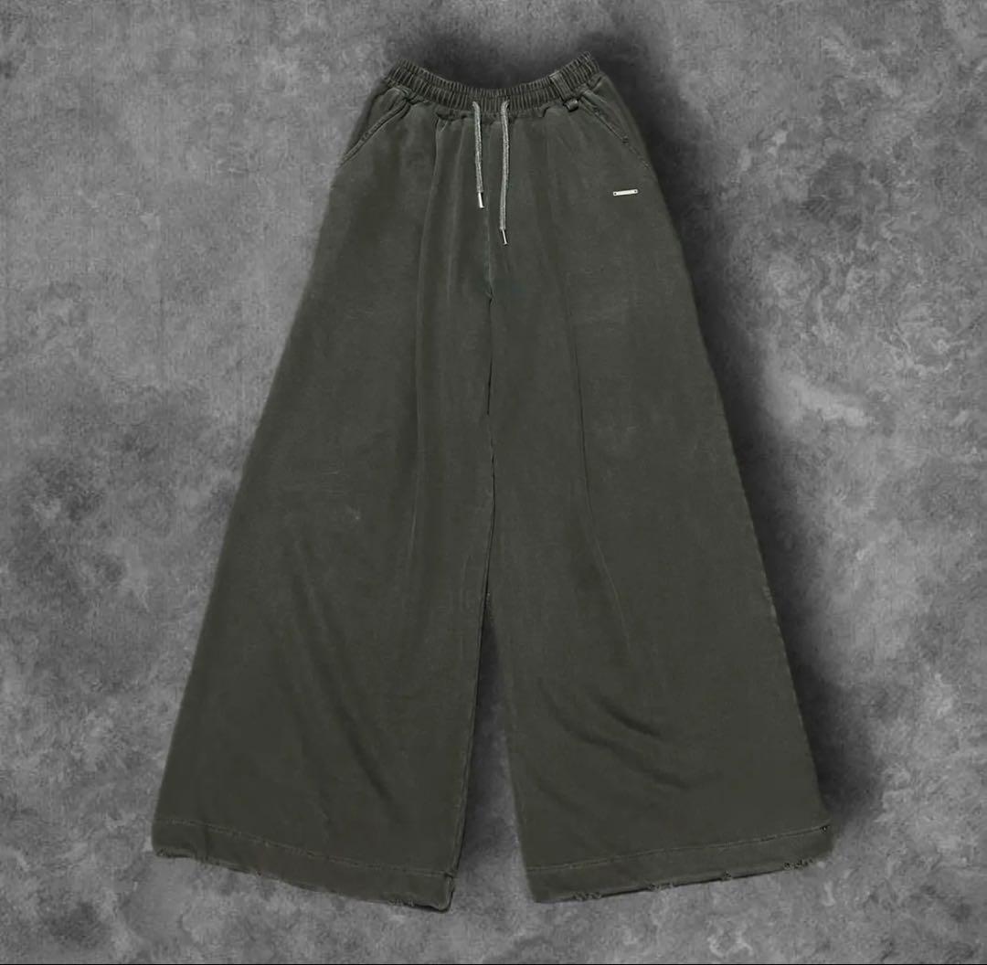 RADIANT original tuck wide sweat セットアップ