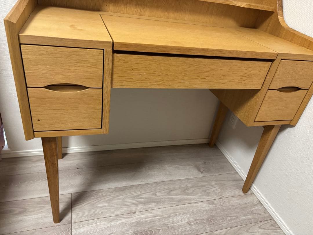 これで最終値下げ！　unico ドレッサー