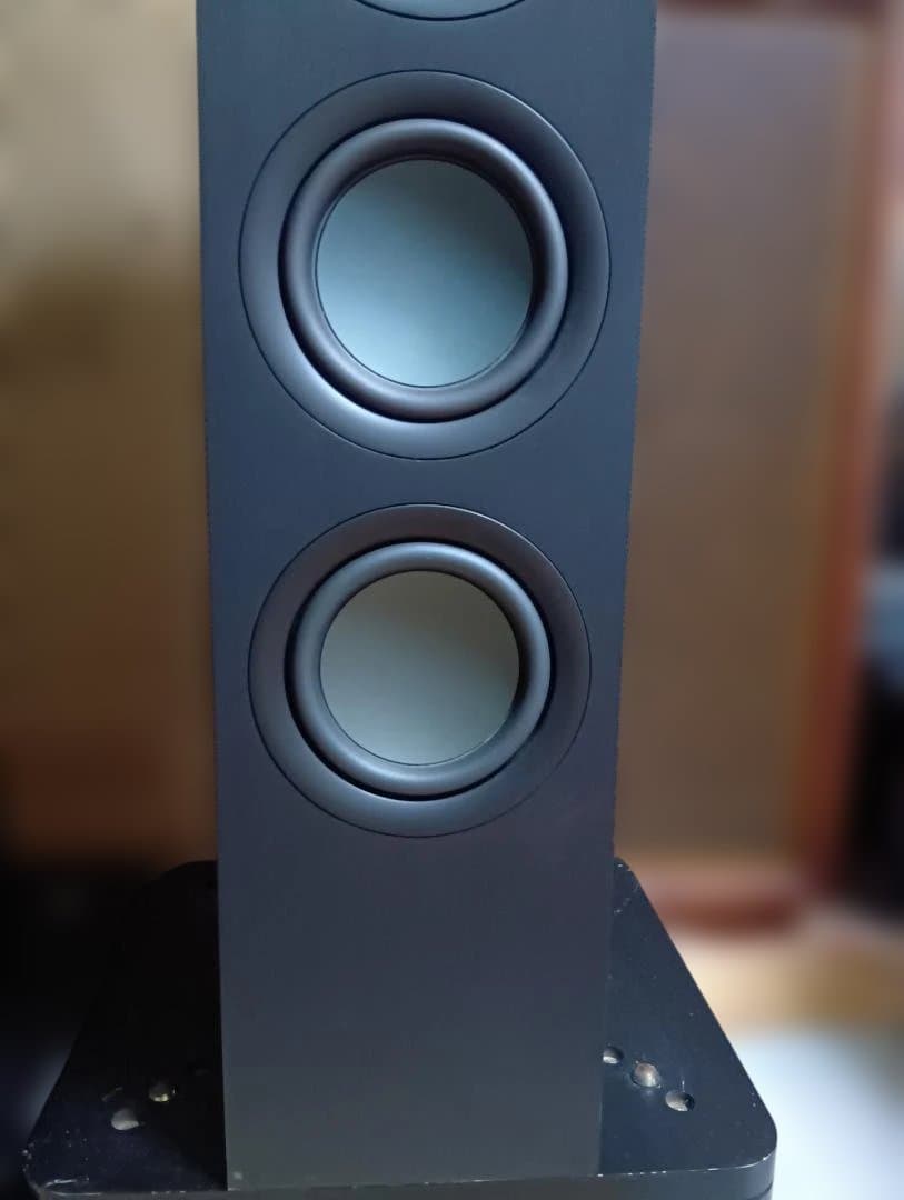 KEF Q550　トールボーイスピーカー（2本）