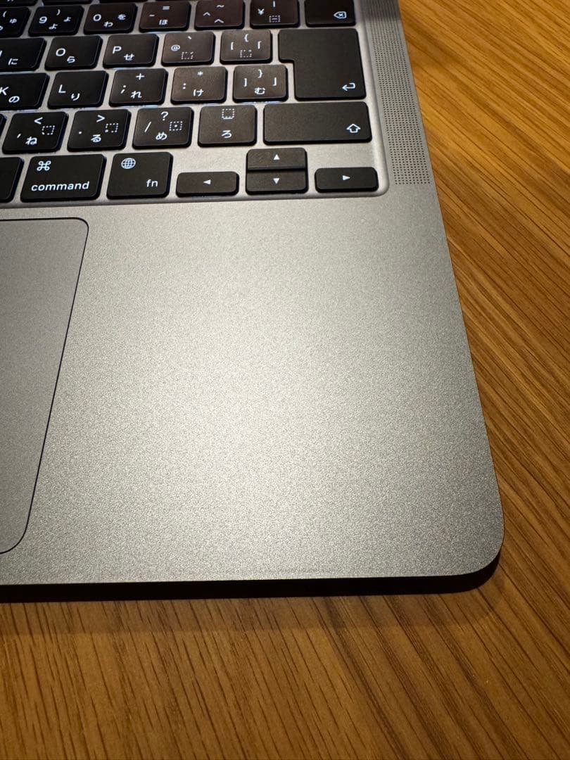 【美品】Apple MacBook Air (M1, 8GB) スペースグレー