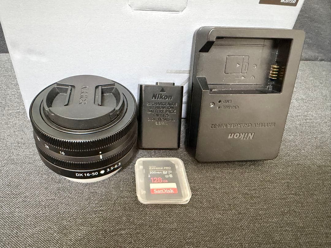 【128G SDカード付・美品】Nikon zfc レンズキット ブラック