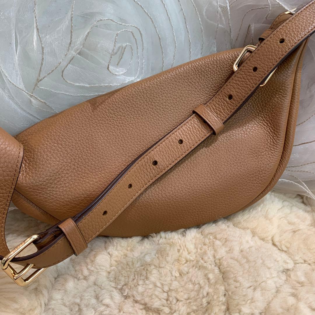 極美品☆COACH　ウエストバッグ　ミニ　ロゴ　ヒップバッグ　レザー　キャメル