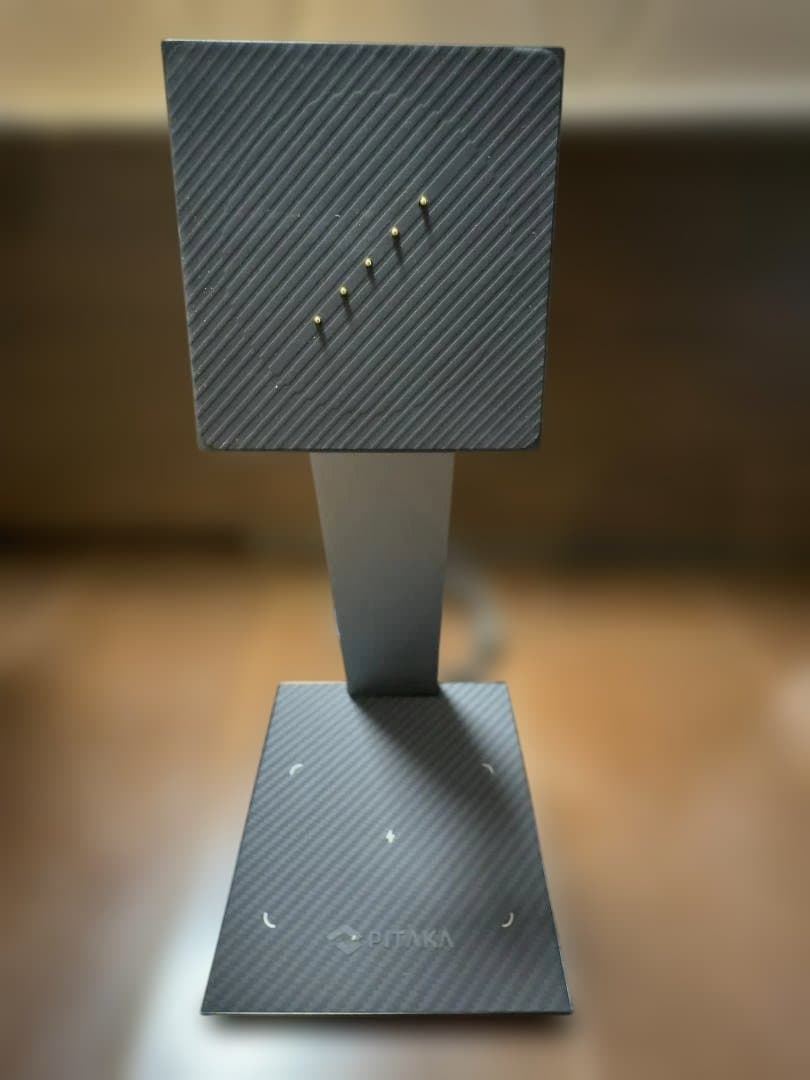 PITAKA MagEZ Charging Stand 充電スタンド