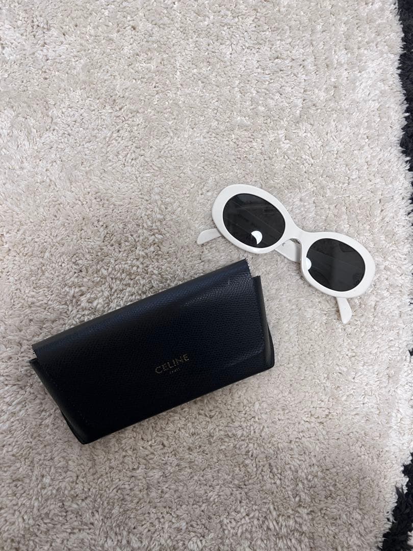 CELINE ホワイトサングラス ケース付き