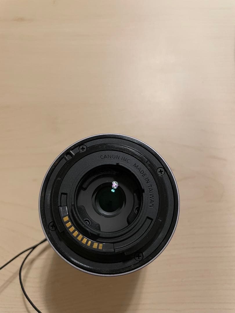 カメラミラーレス　Canon EOSM10