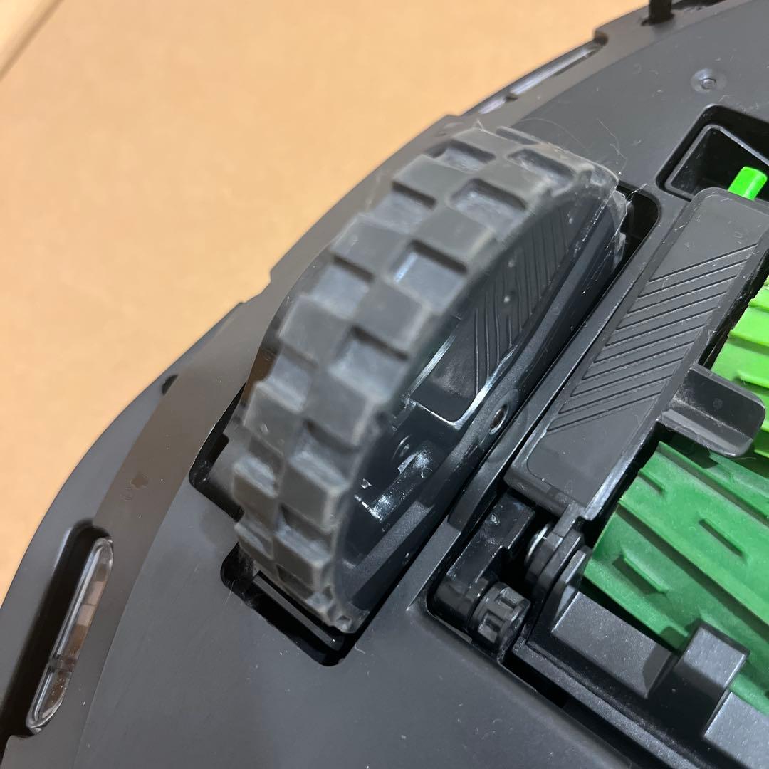 【美品】iRobot Roomba i7+ 自動ゴミ収集機能付き i755060