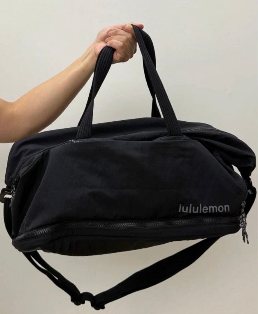 lululemon ブラック ボストンバッグ 30L