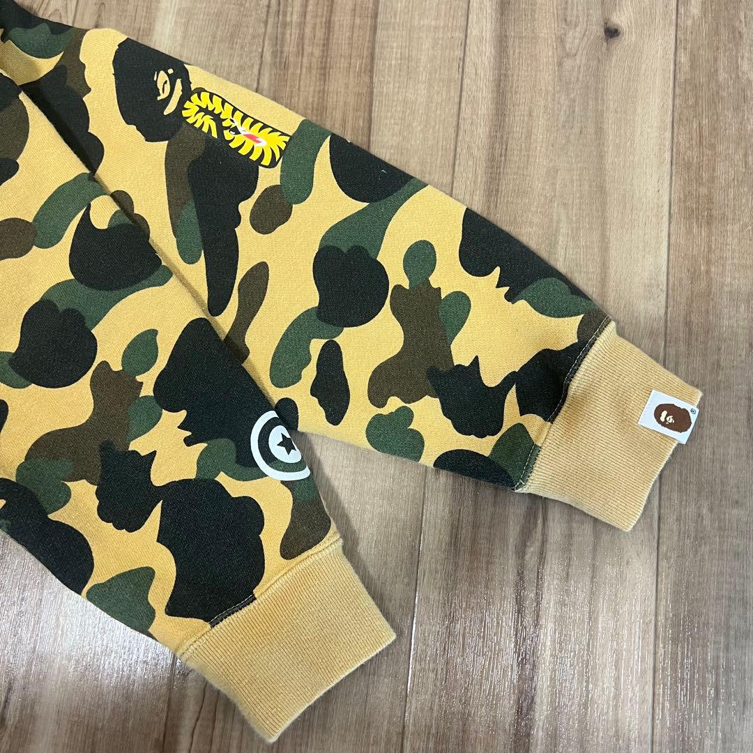 【希少サイズ】アベイシングエイプ　シャークパーカー　女性　男女兼用