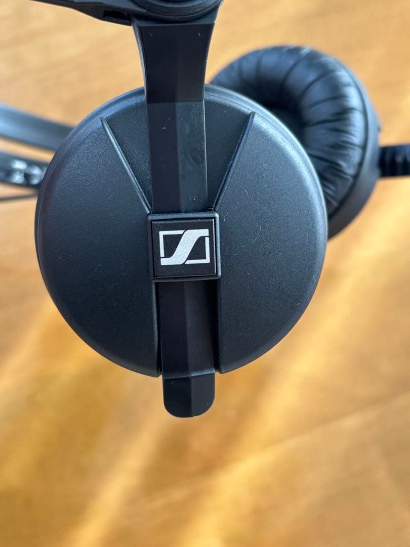 Sennheiser ゼンハイザー HD 25 密閉型 モニターヘッドホン