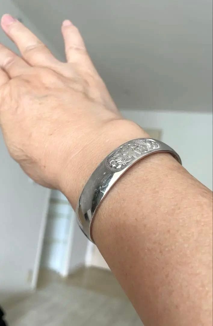 シルバー 花柄 オープンバングル 足银999 重さ41g！再値下げ❗️