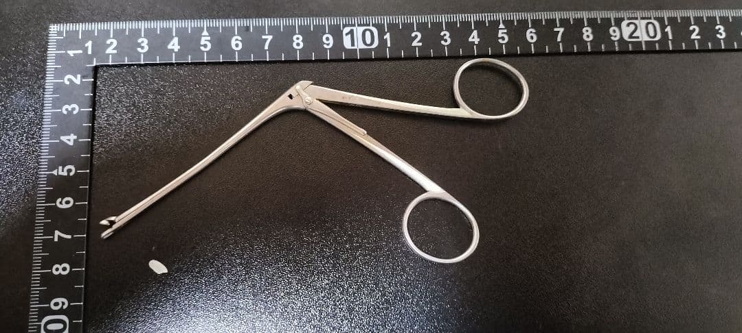 耳鼻科 載除鉗子