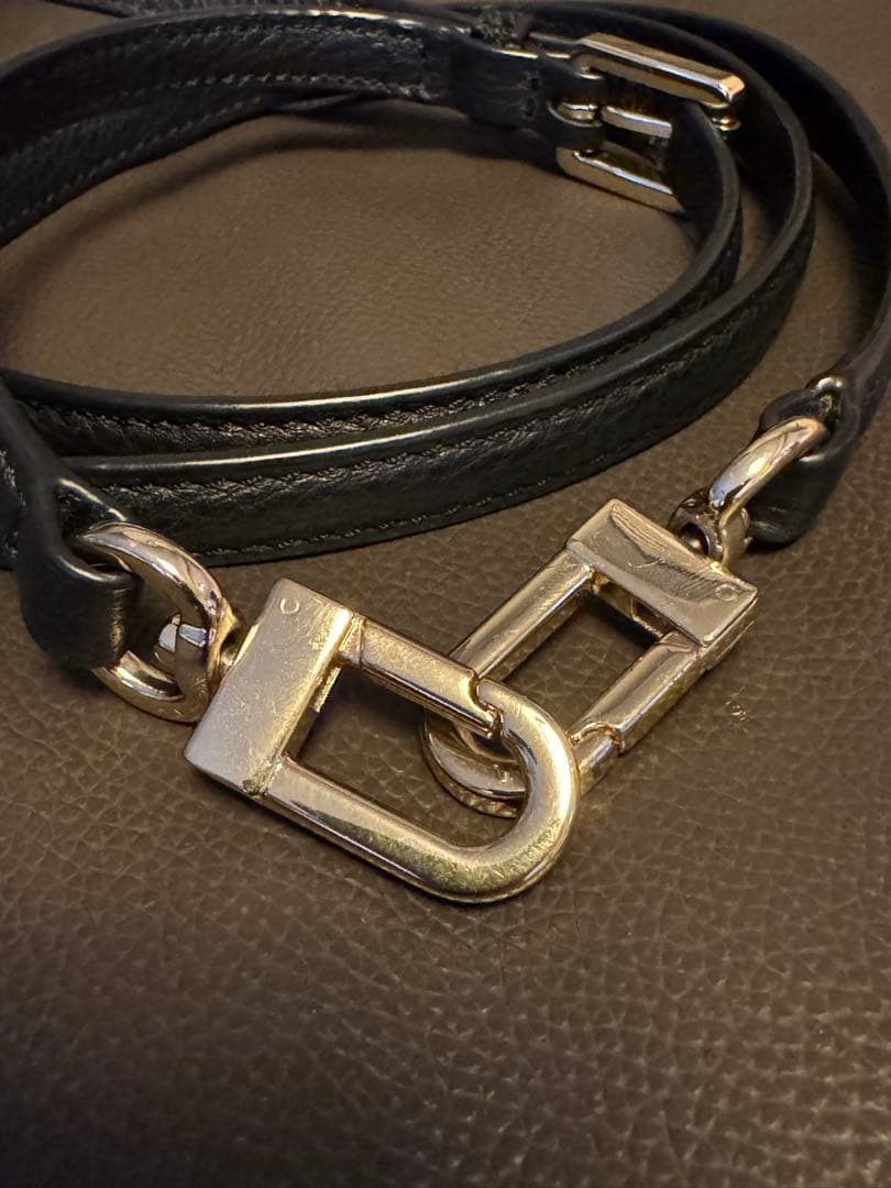 かっちゃん様　Tory Burch ショルダーバッグ　ブラック　レザー　シボ革