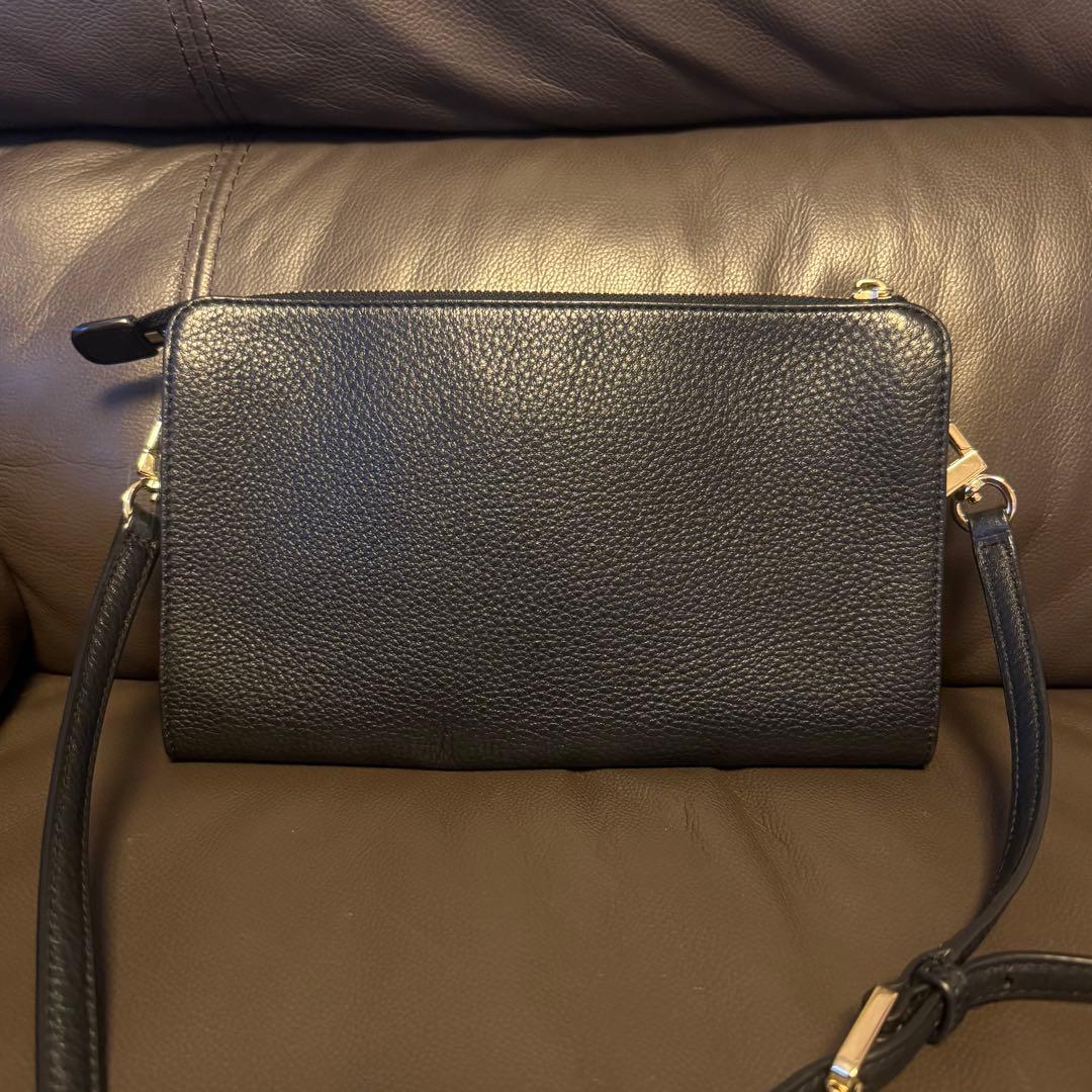 かっちゃん様　Tory Burch ショルダーバッグ　ブラック　レザー　シボ革