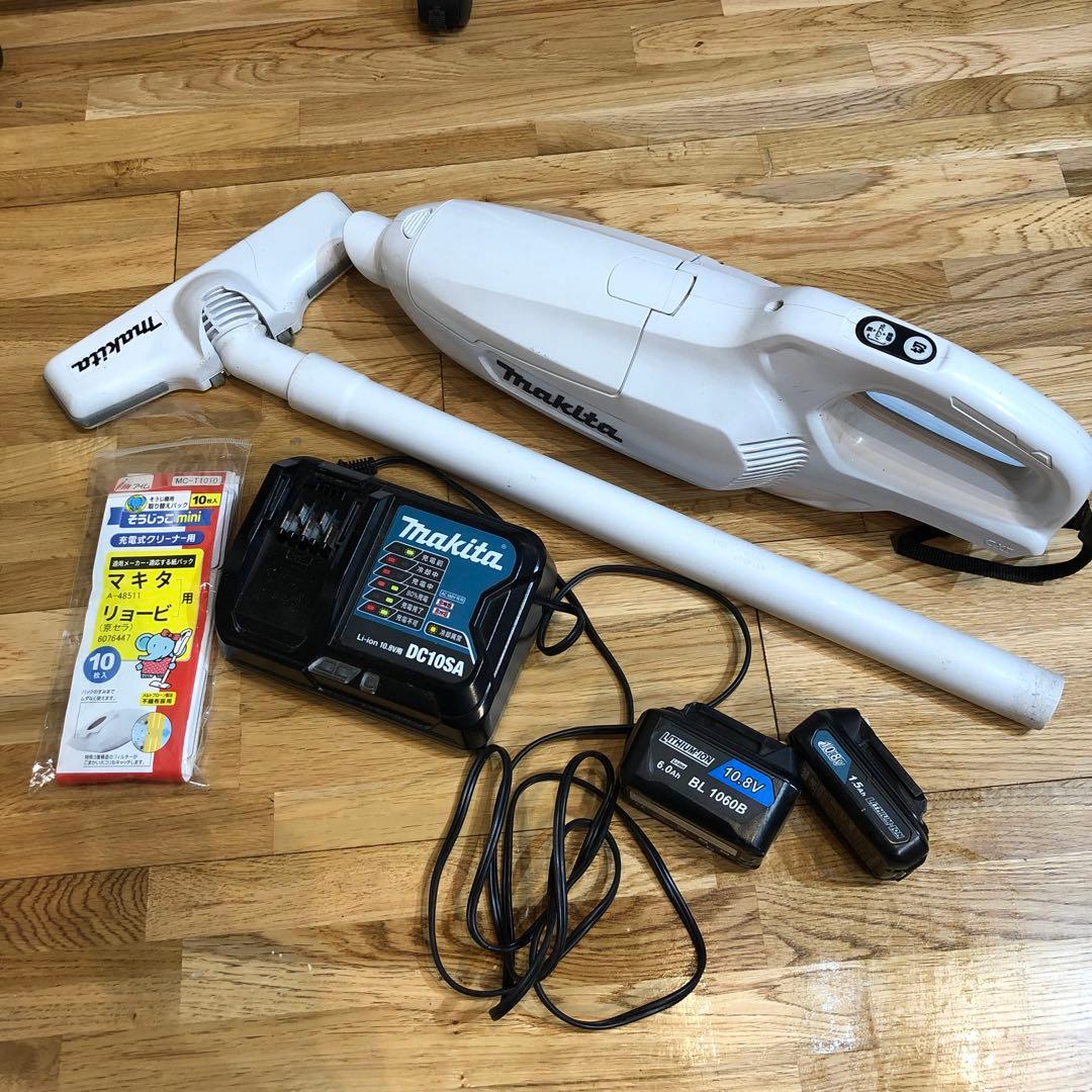 マキタMakita DC10SA コードレス掃除機 本体 バッテリー2個充電器