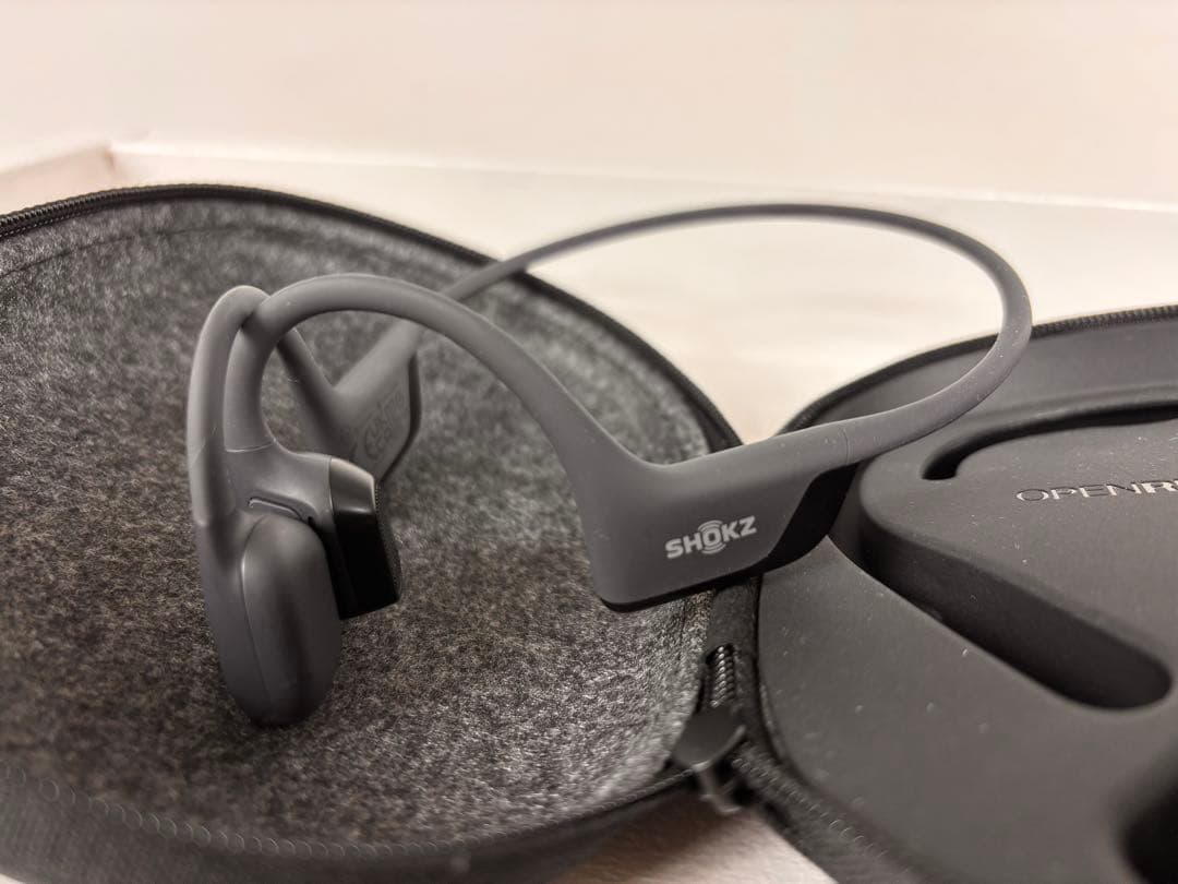 r*i様 SHOKZ OPENRUN PRO 2 骨伝導イヤホン