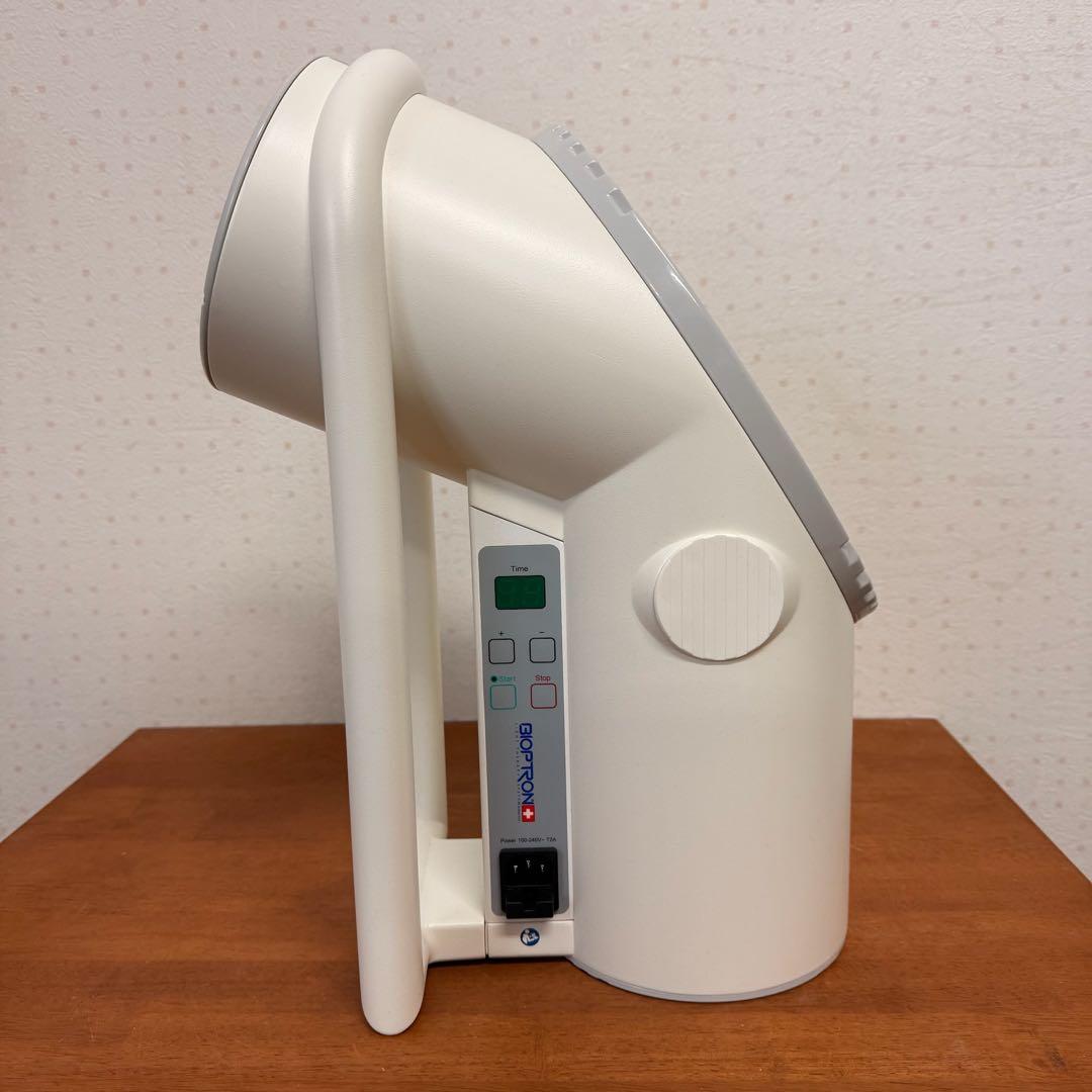 ● 美品 BIOPTRON 2 B2-Cosmetic バイオプトロン