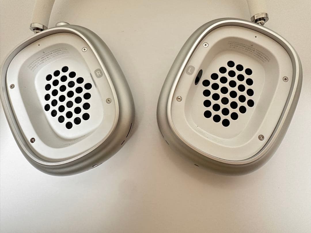 AirPods Pro Max（第1世代・シルバー）