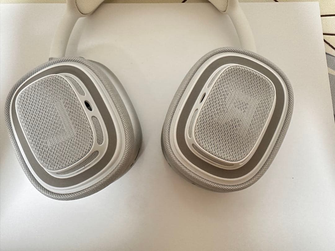 AirPods Pro Max（第1世代・シルバー）