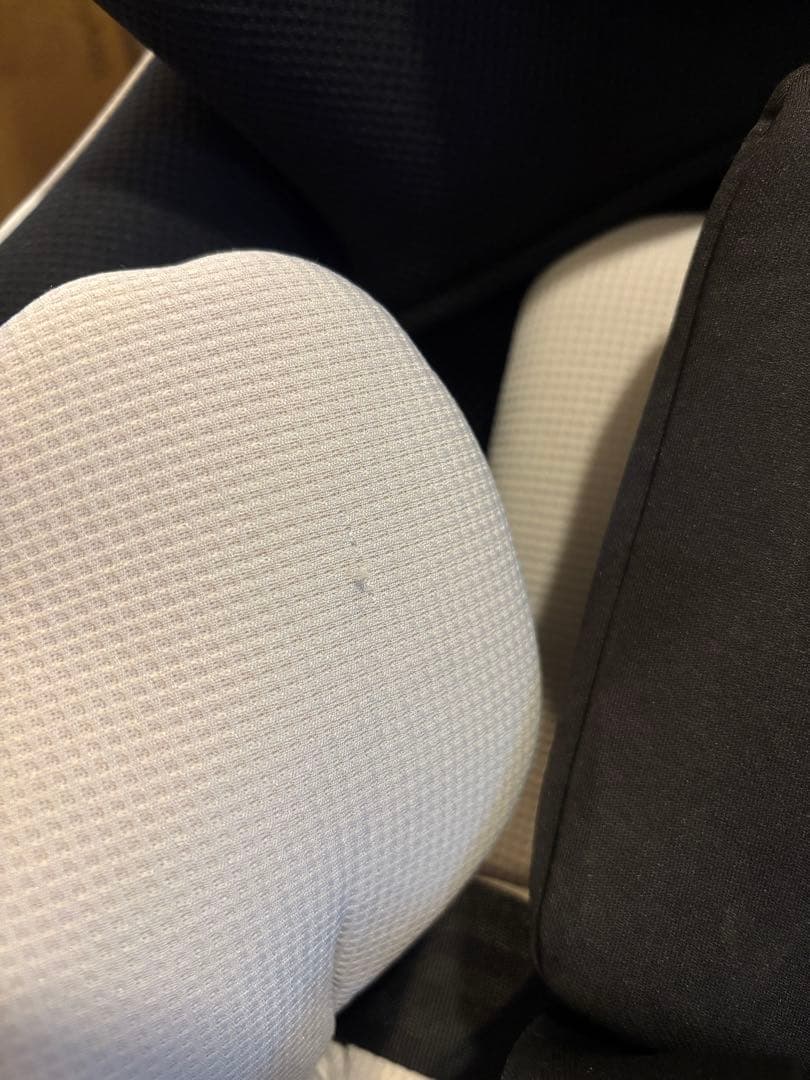 Combi クルムーヴ　ISOFIX回転式チャイルドシート ブラック