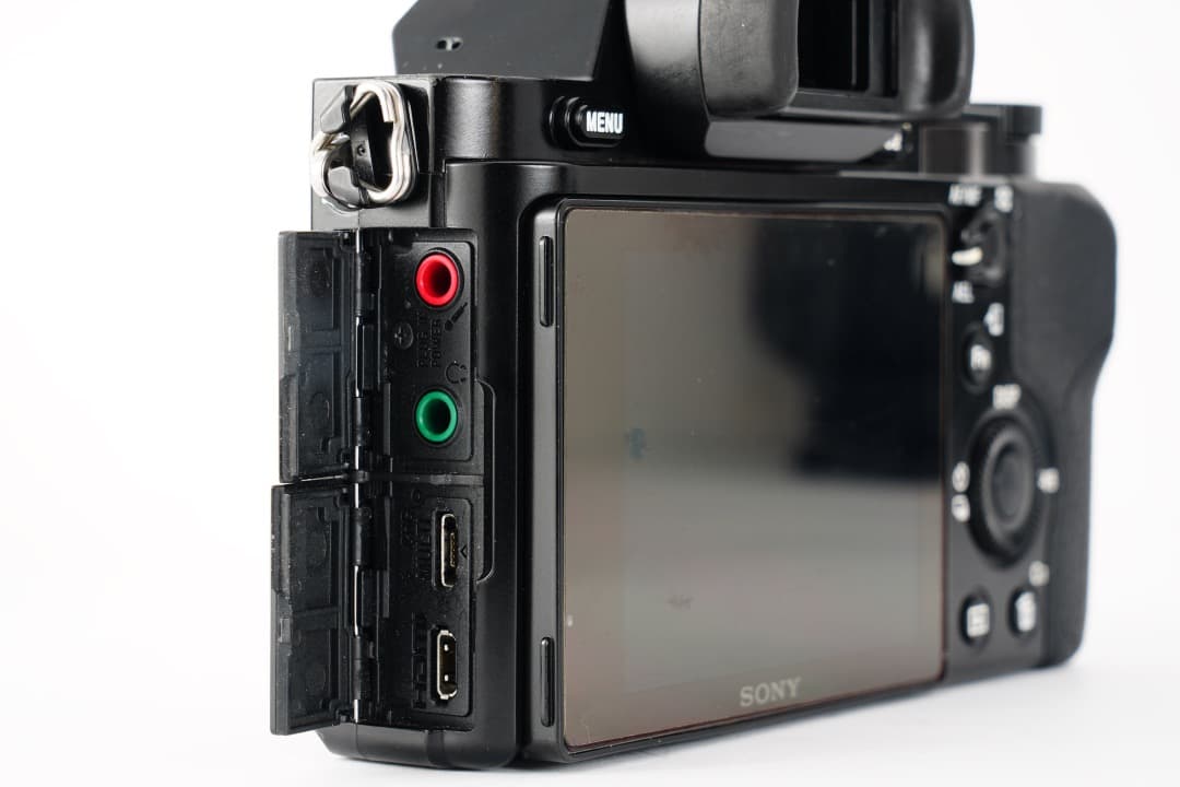 SONY 真・ILCE-7S フルサイズ 4K撮影 低照度最強 制限解除