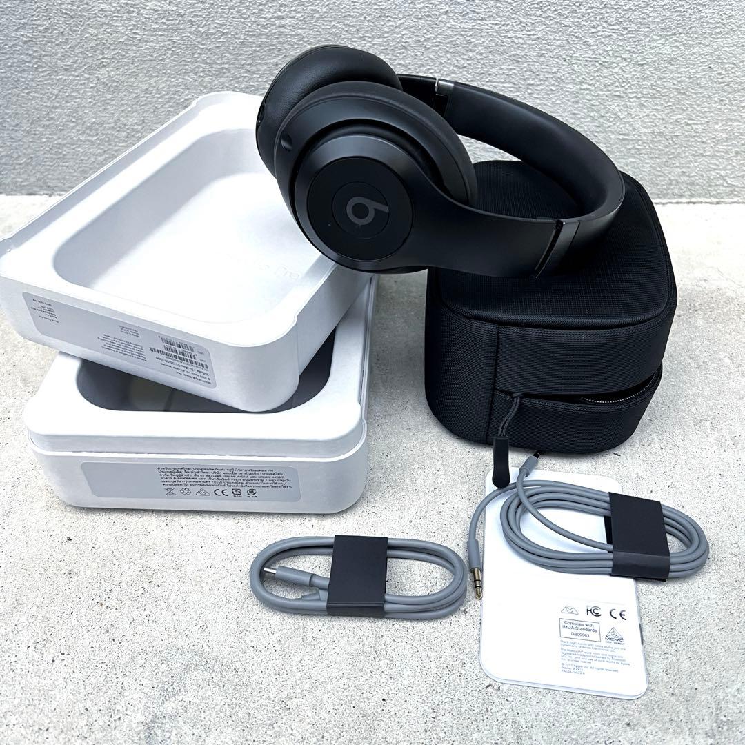 新品？ Beats Studio Pro ブラック ワイヤレスヘッドホン