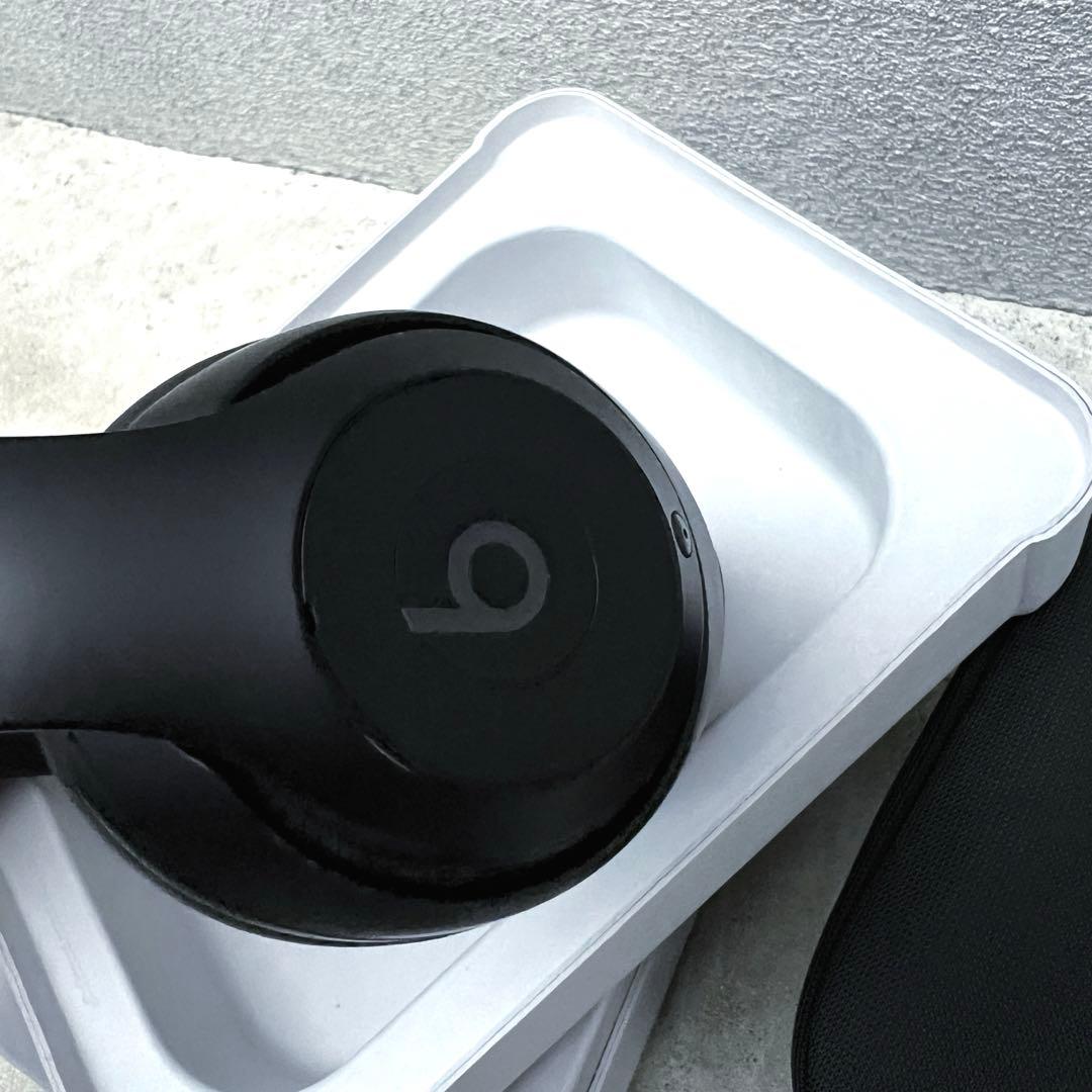 新品？ Beats Studio Pro ブラック ワイヤレスヘッドホン