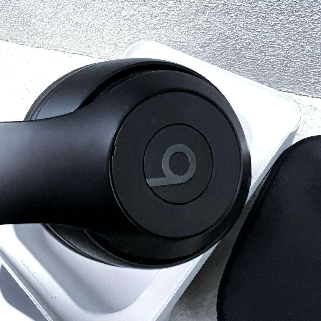 新品？ Beats Studio Pro ブラック ワイヤレスヘッドホン