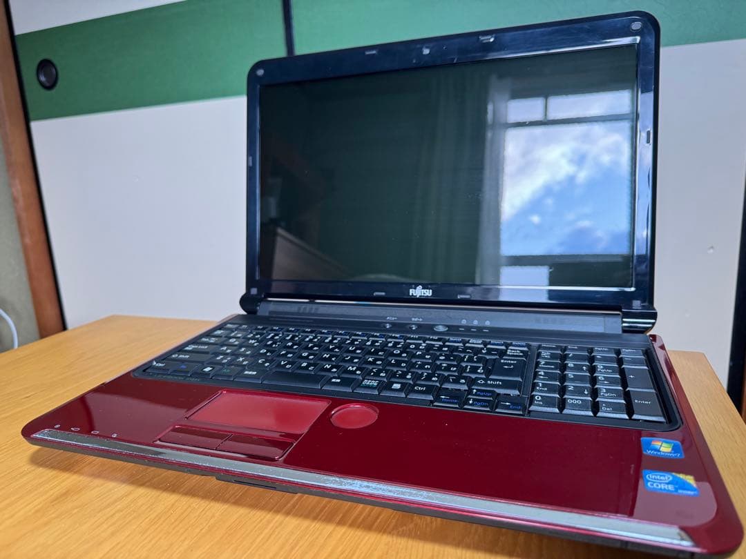 LIFEBOOK AH53/C レッド