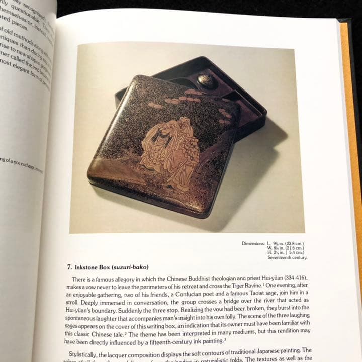 日本の蒔絵 写真集 「A Sprinkling of Gold」