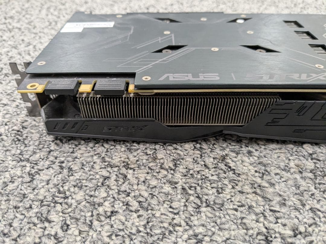 グラフィックボード・グラボ・ビデオカード ASUS ROG STRIX-GTX1080-8G-GAMING