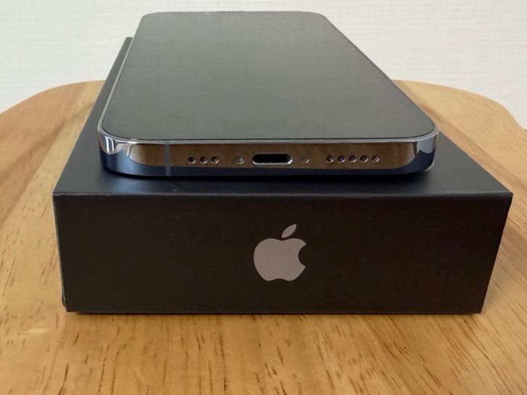 iPhone 13Pro 256GB 本体