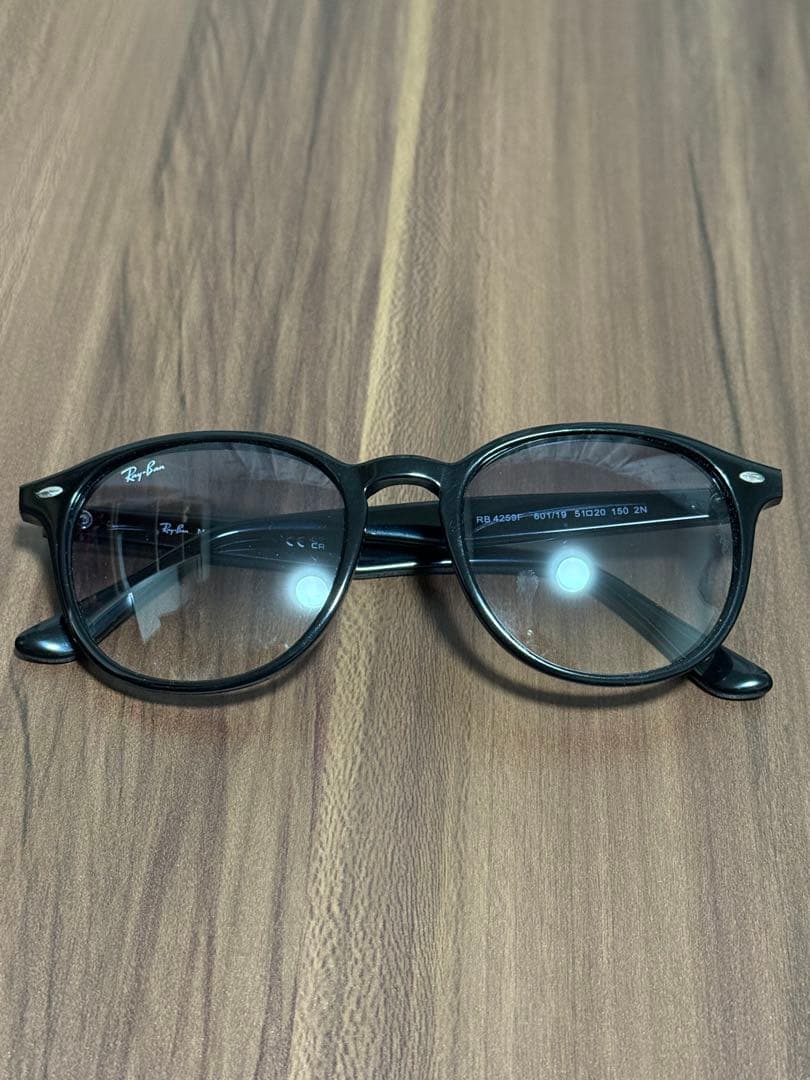 Ray-Ban RB4259F 刻印付き