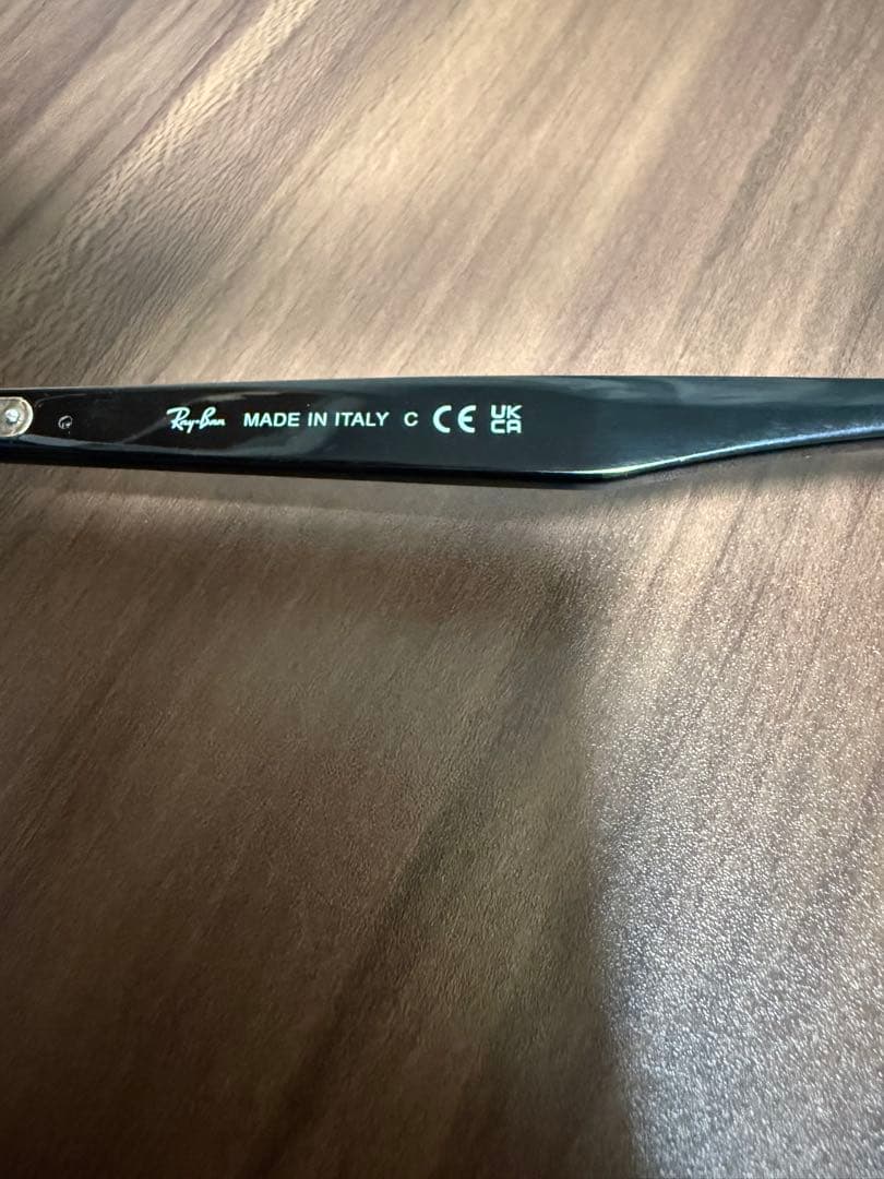 Ray-Ban RB4259F 刻印付き