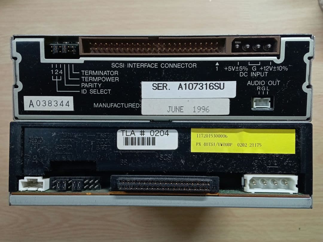 YAMAHA CDR100 Plextor PX-40TSUWi 動作未確認