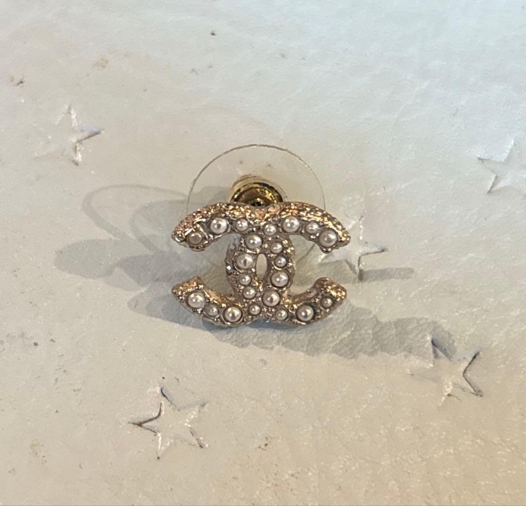 CHANEL CCロゴ パール ピアス(片耳用)