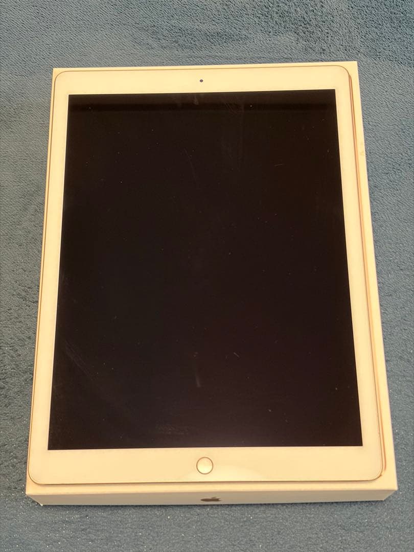 iPad Pro (12.9インチ) (第2世代) Wi-Fiモデル 64GB