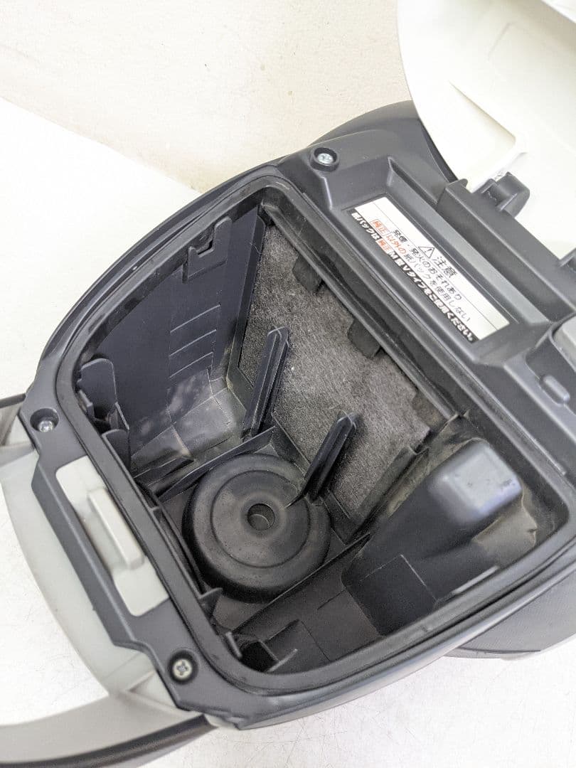 Panasonic MC-PKL15A-W サイクロン式掃除機 2014年製