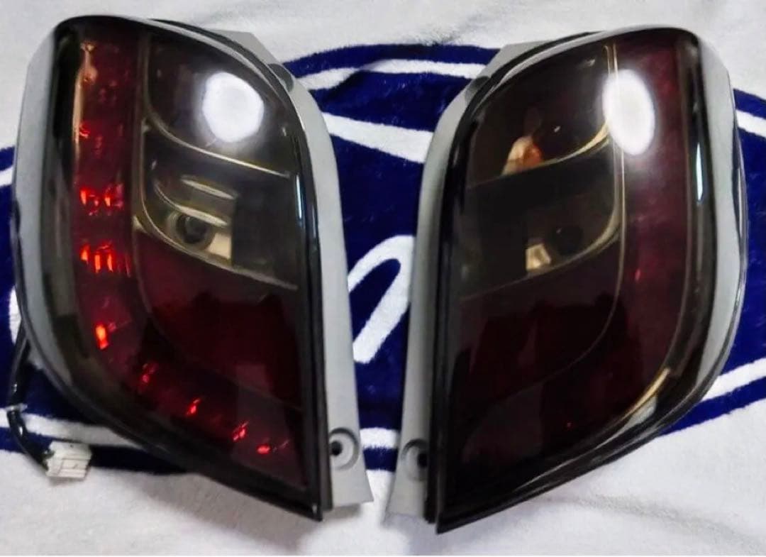 ミライース用　スモーク テールライト 　la300s