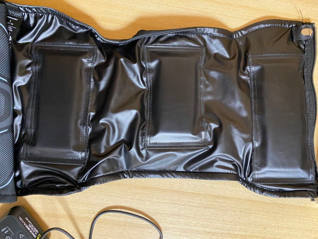 K*様 シックスパッド コアベルト 2 専用コントローラー付 Lサイズ