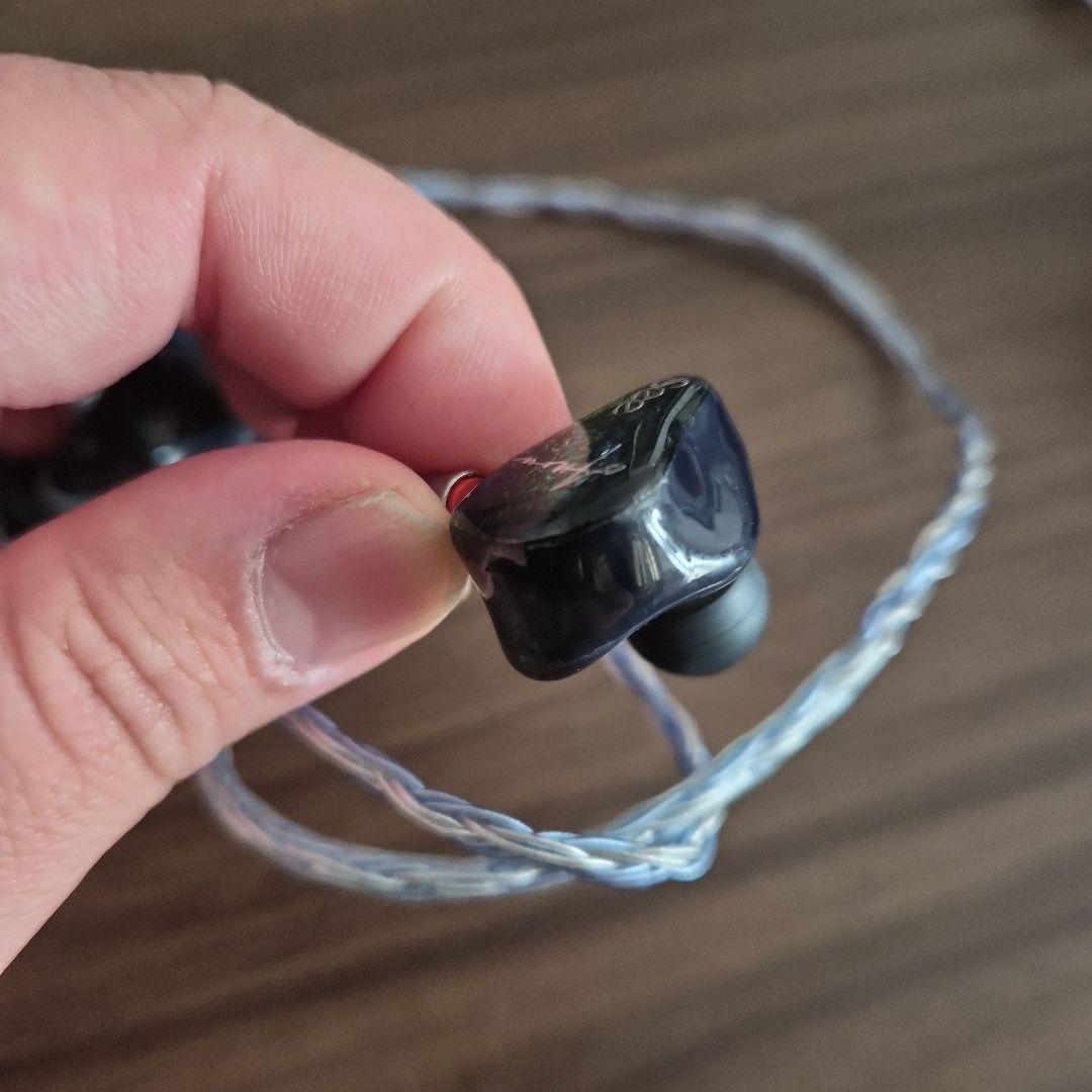 イヤホン See oudio ANOU