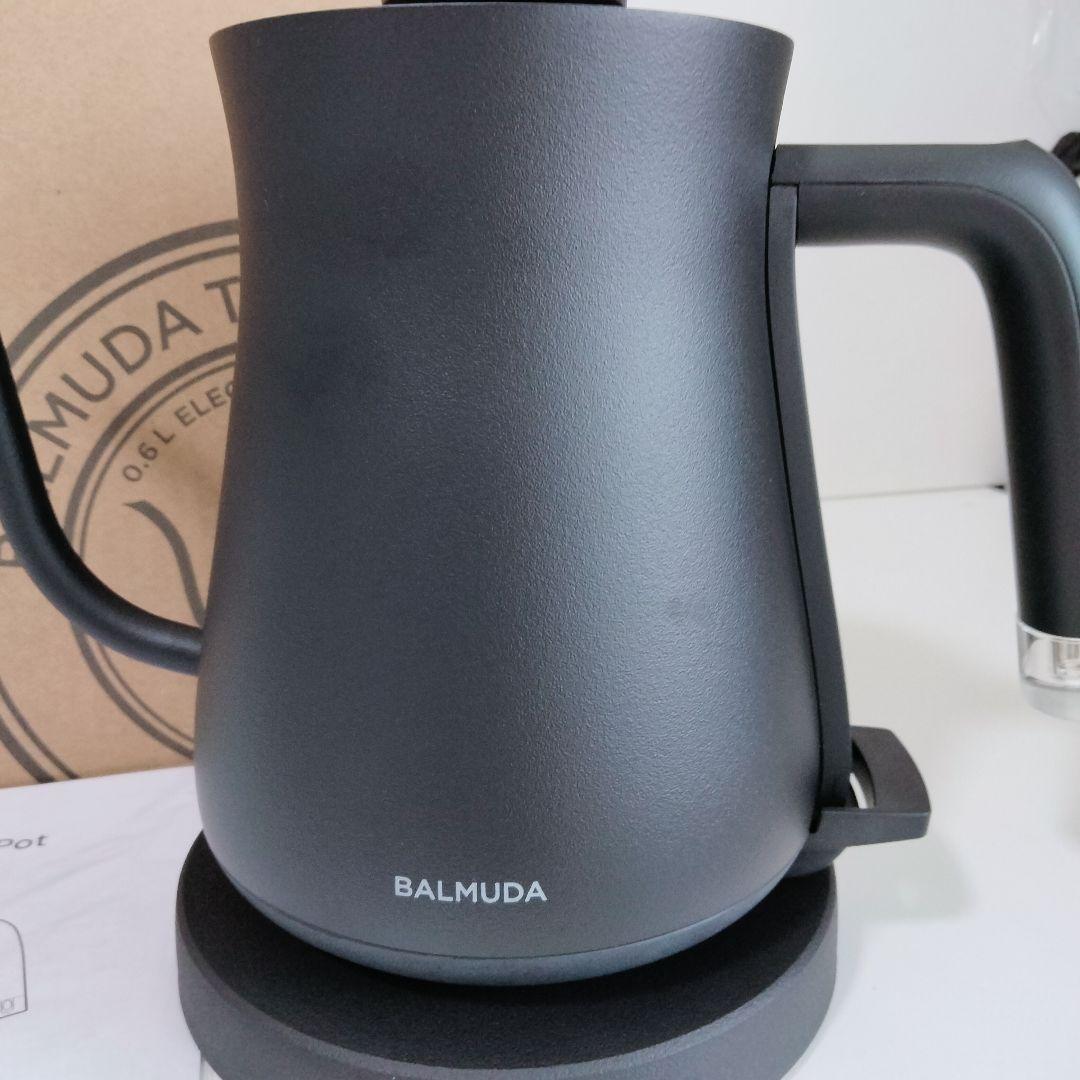 【未使用に近い】BALMUDA バルミューダ　電気ケトル　ブラック　702